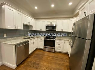 75 Morris St #1S, Boston, MA 02128