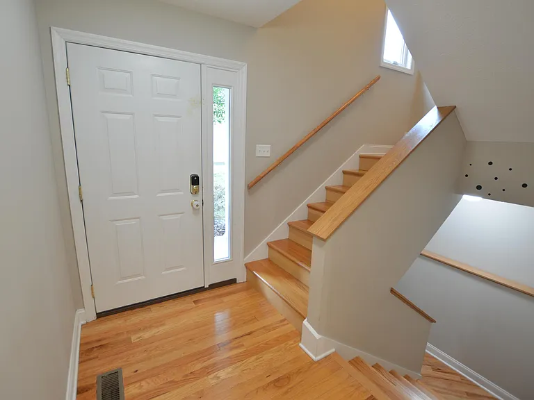 232 Newberry Ln — Photo 6