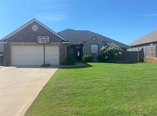 10818 Blue Sky Dr, Midwest City, OK 73130