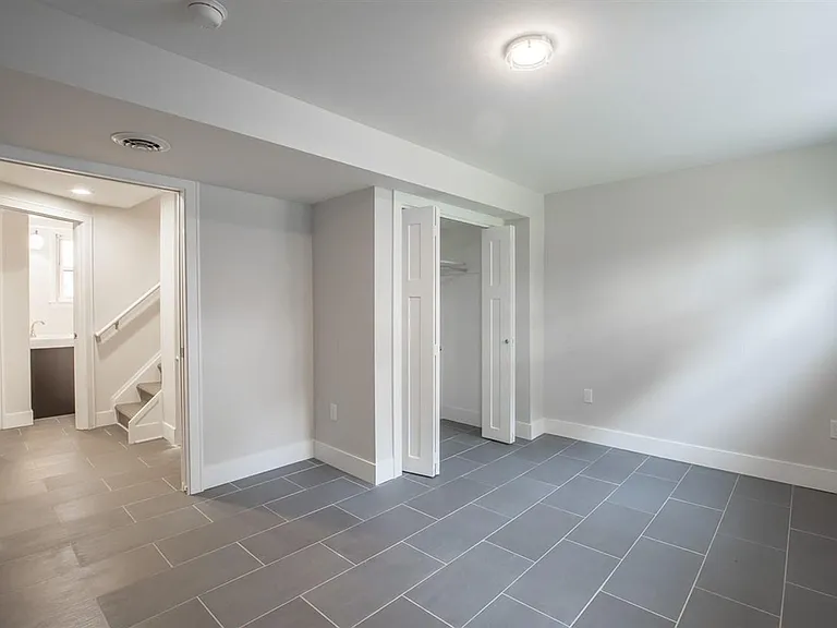 364 E Mac Arthur St — Photo 30