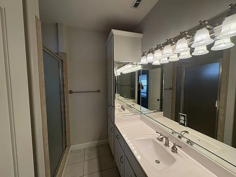 210 Rio Grande Dr — Photo 16