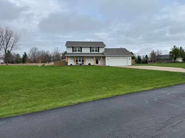 6448 116th St, Blue Grass, IA 52726