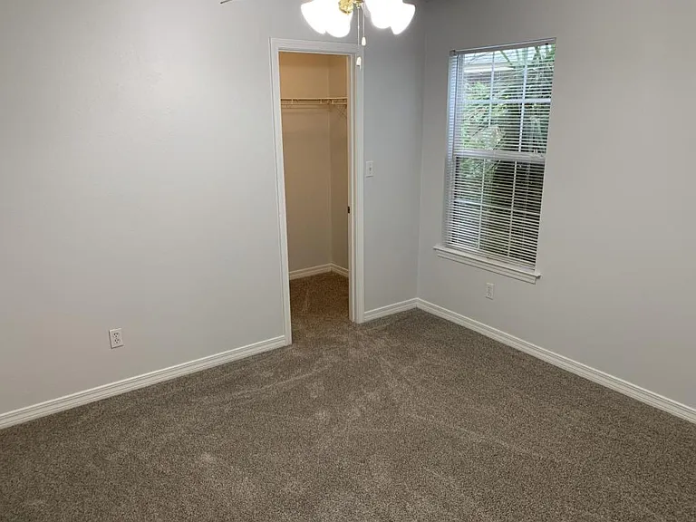 1475 Stanford Rd — Photo 9