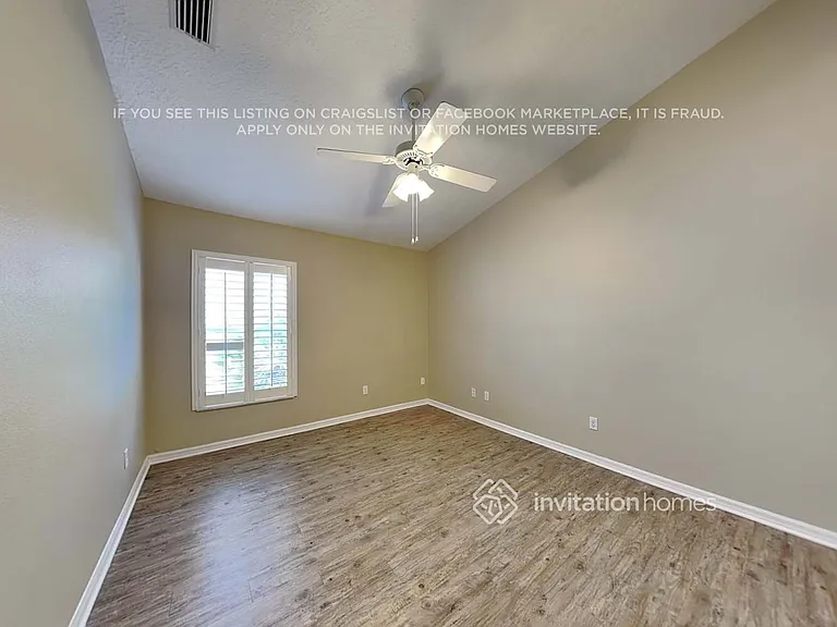 228 Churchill Dr — Photo 12