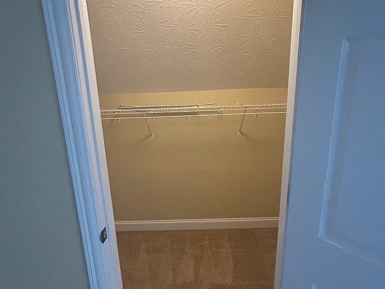 182 Pavilion Dr — Photo 24