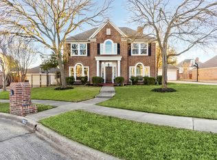 8620 Ashley Ct, North Richland Hills, TX 76182