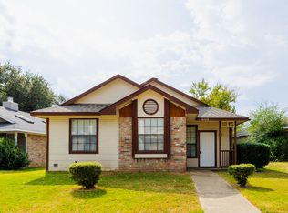 10328 Woodleaf Dr, Dallas, TX 75227