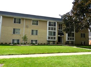 370 Eastern Ave #370, Barrington, IL 60010
