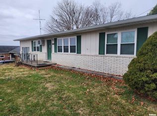 148 E Pearl St, Elizabethtown, IL 62931