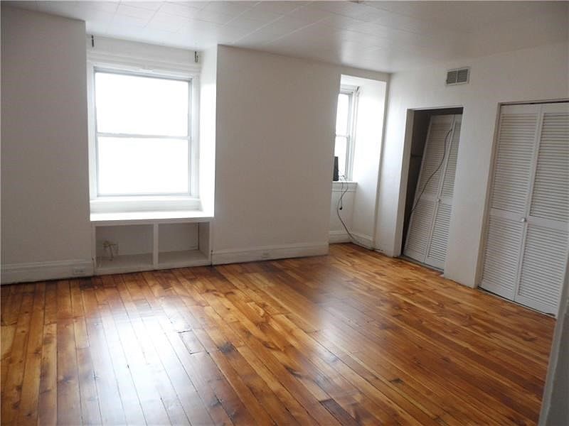 HUGE BEDROOM - THIRD FLR UNIT