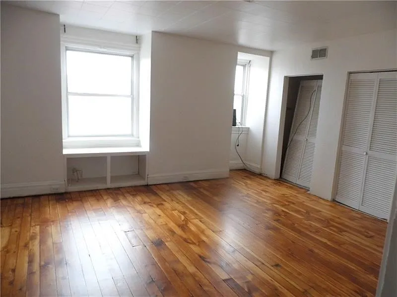 HUGE BEDROOM - THIRD FLR UNIT