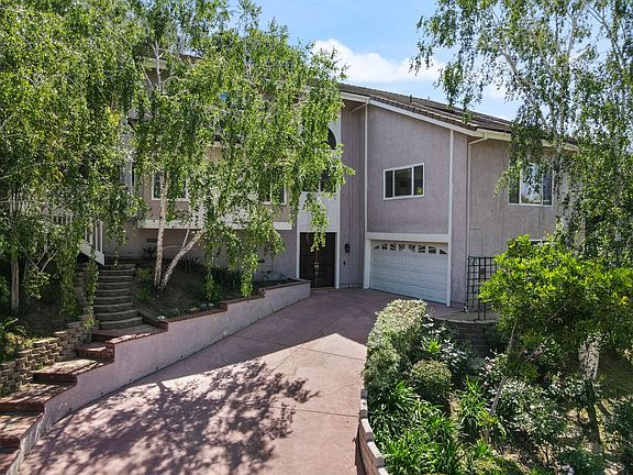 3rd image of 4957 Vejar Dr