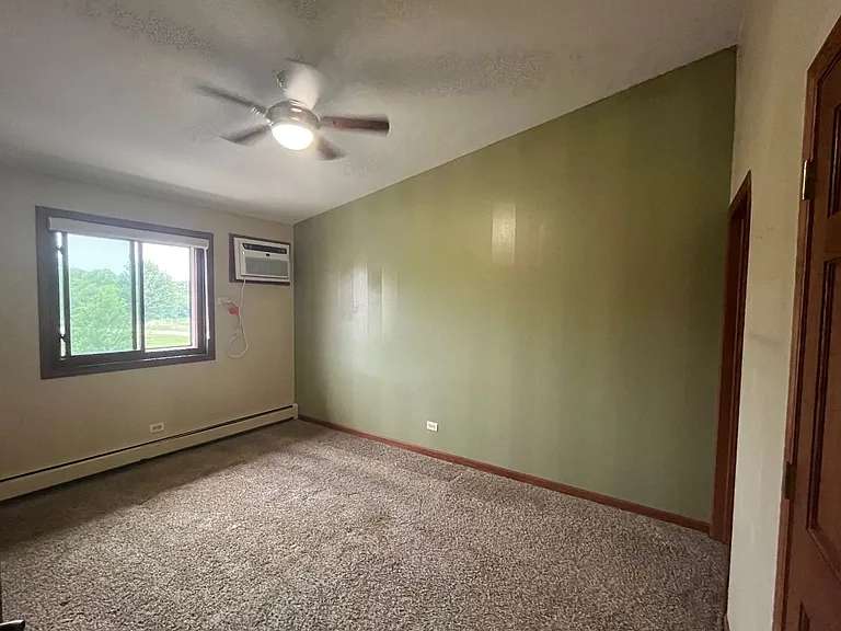 5 Cedar Ct #18 — Photo 6