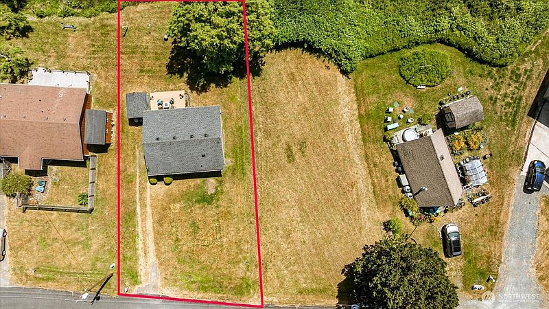 3rd image of 214 Lighthouse Way