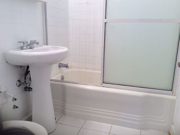 3rd image of 4920 N Marine Dr #1411