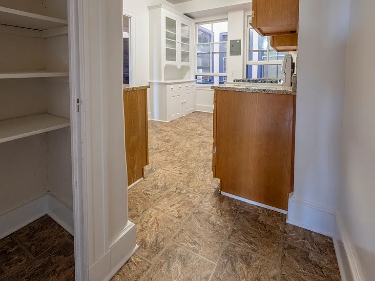 1631 Park Ave — Photo 9