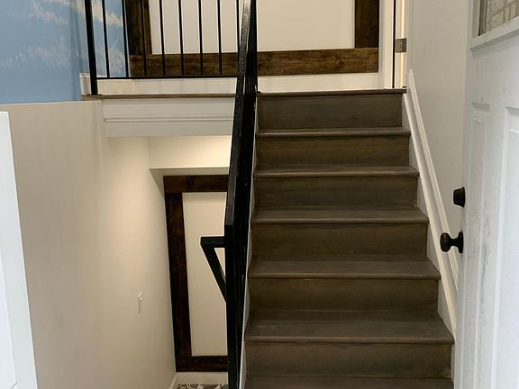 2nd image of 1641 Undercliff Ave