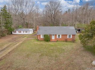 1459 Union Mill Rd, La Crosse, VA 23950