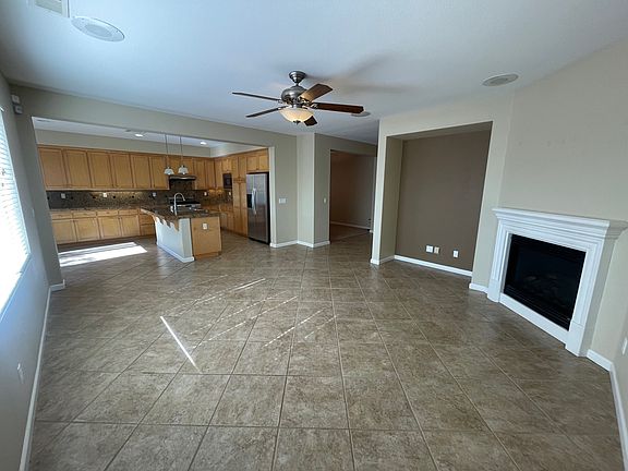 4th image of 1151 Lake Park Dr