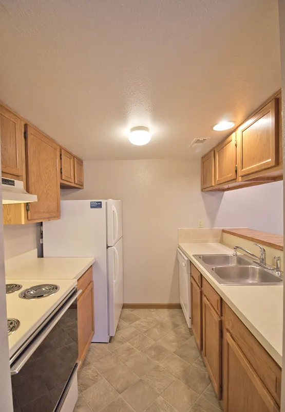130 West St — Photo 3