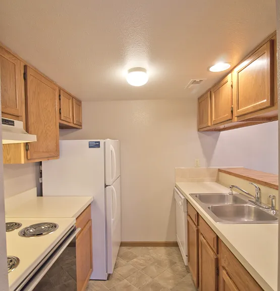 130 West St — Photo 3