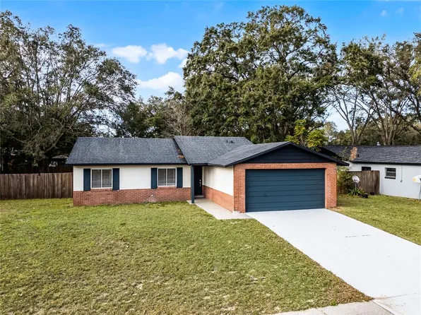 2725 Lakewood Ln, Eustis, FL 32726