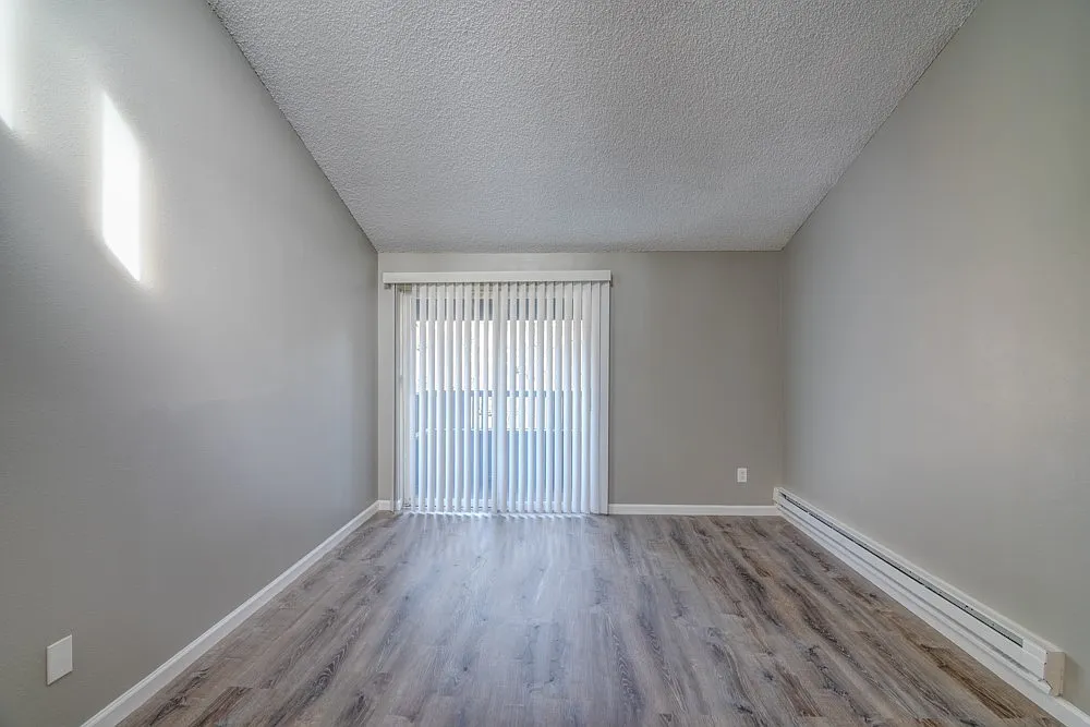 3 bed, 1043 sqft, $1,775 — Photo 4
