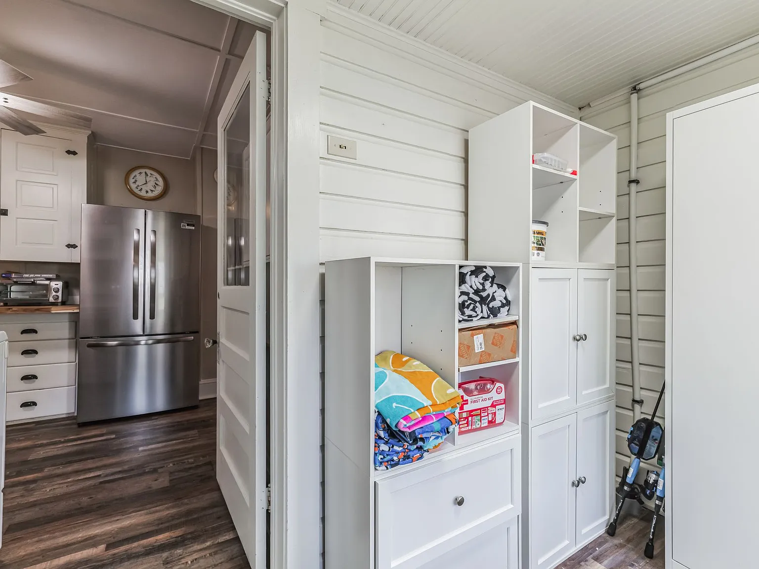 4 bed, 2400 sqft, $3,500 — Photo 4