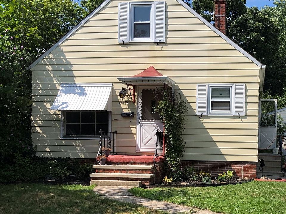 1st image of 21830 Clifford Dr