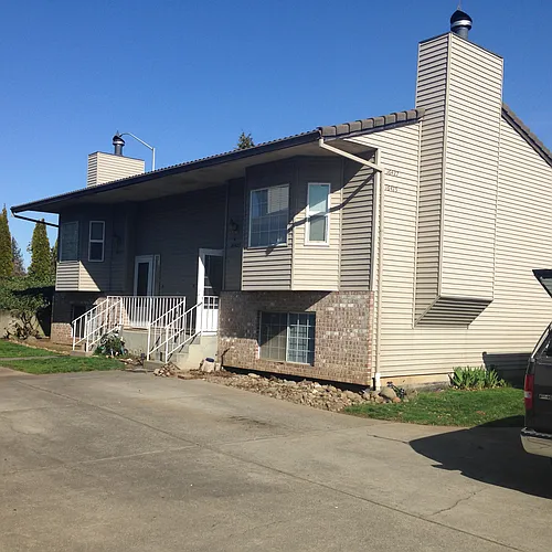 16423 NE Russell St #16423 Photo 1