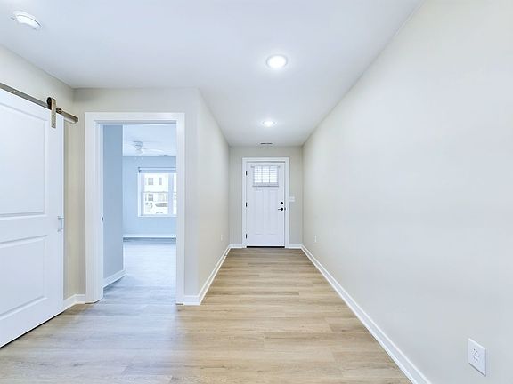 5th image of 10118 W Sherry Ln