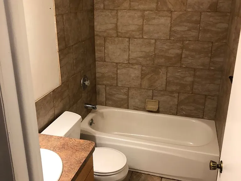 Evergreen Lofts Apartment Available Now! — Photo 16