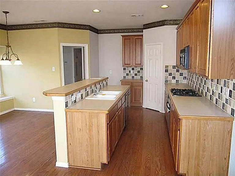 6579 Longhorn Trl — Photo 10