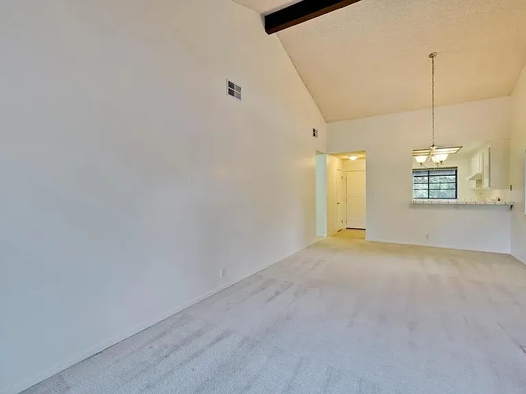 1400 Bowe Ave #2008 — Photo 1