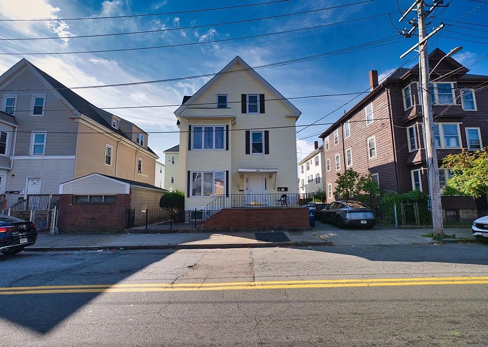 1st image of 284 Sawyer St