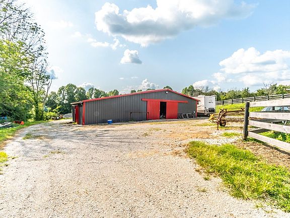 5th image of 351 Foxwood Dr