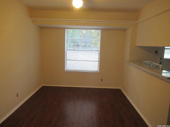 4th image of 3415 Willowwood