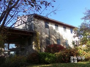 398 Applesauce Hill Rd, Castleton, VT 05735