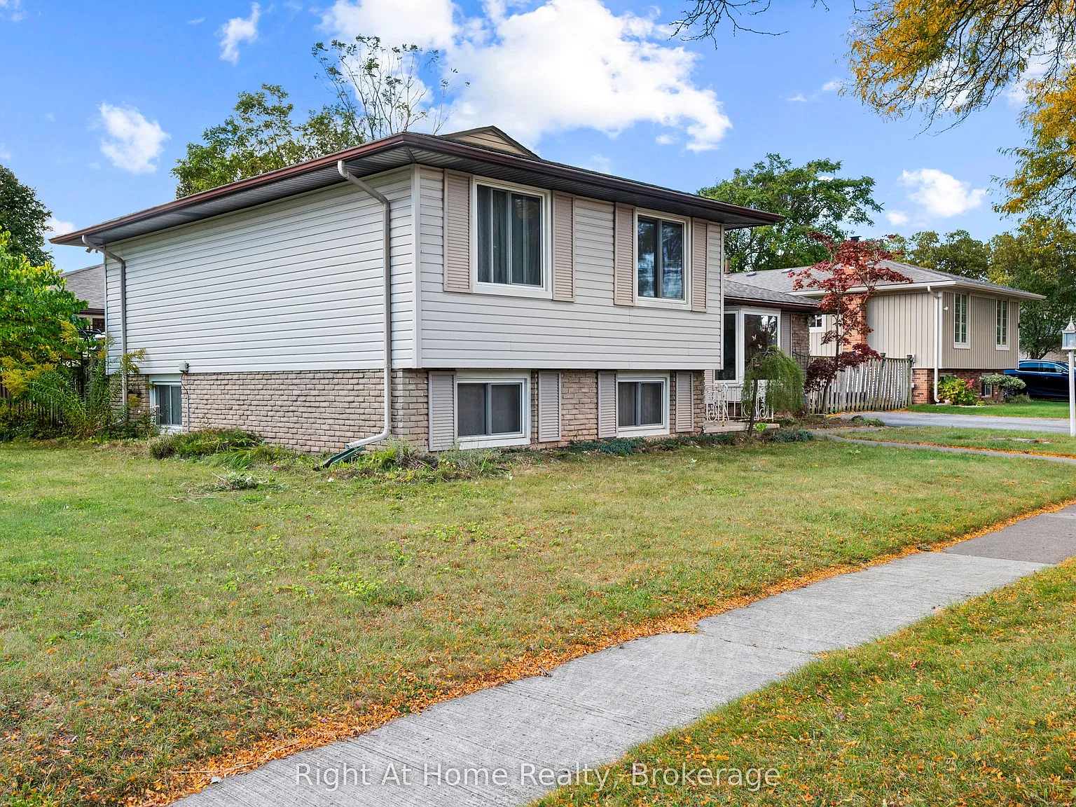 3 bed, $2,600 — Photo 2