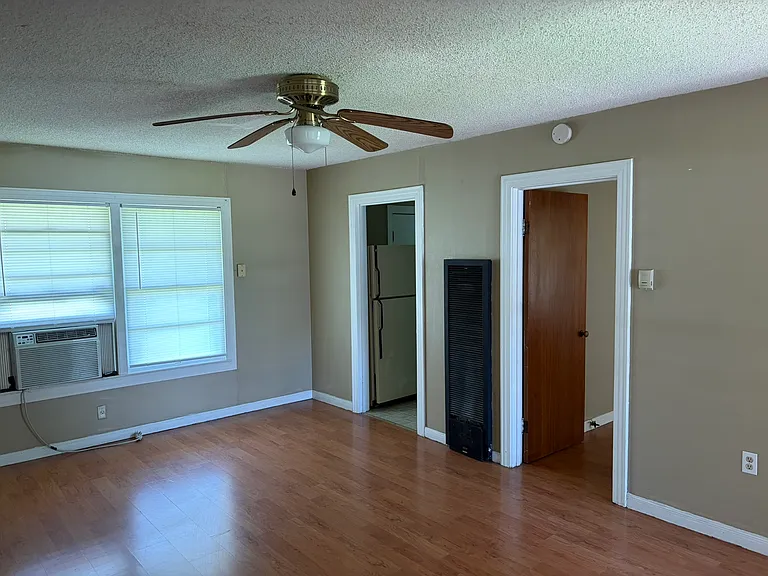 102 Dixie Dr #106 — Photo 9