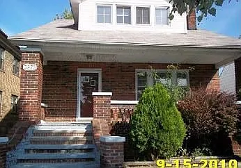 3875 W 136th St photo 1