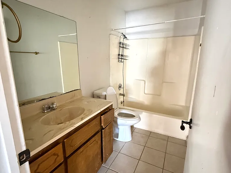 15739 Wanaque Rd #C — Photo 14