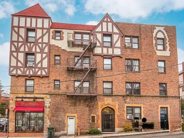 16 Hall Pl APT 3B, Eastchester, NY 10709