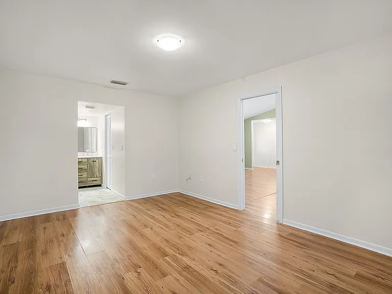 722 Carnival Ter — Photo 28
