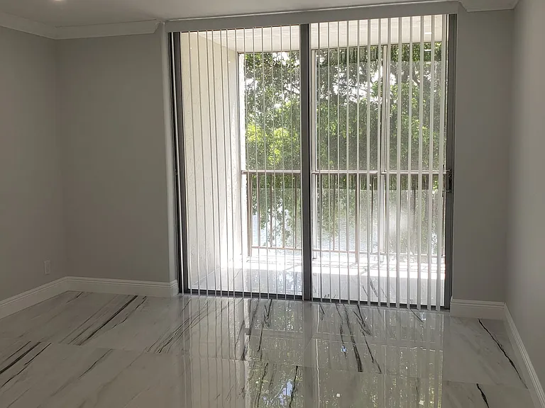 601 Three Islands Blvd #301 — Photo 6