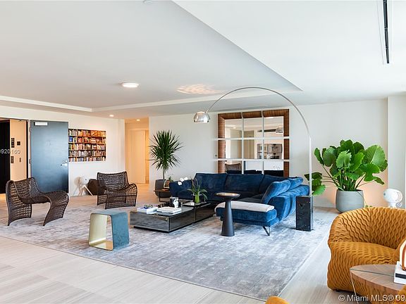 2nd image of 4701 Meridian Ave #424