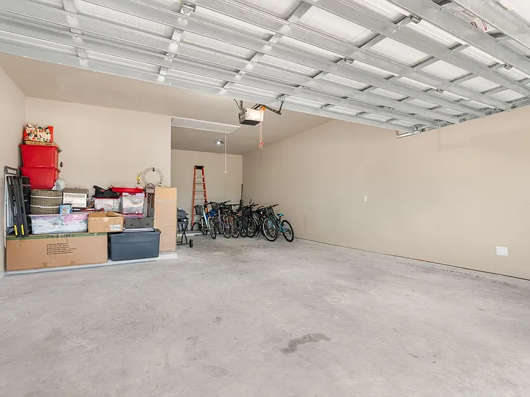 71 Springtime Creek Dr — Photo 29