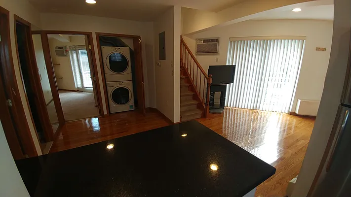 Rented by Metro Garden Realty NYC | media 16