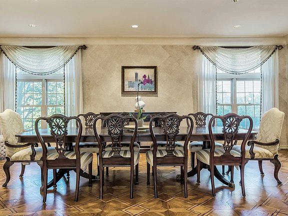 4th image of 469 Greenbriar Ct