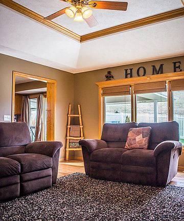 5th image of 55333 Forrester Valley Ln